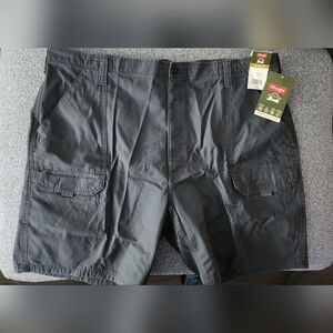 NEW Men's Wrangler Relaxed Fit Gray Cargo  Pants NEW